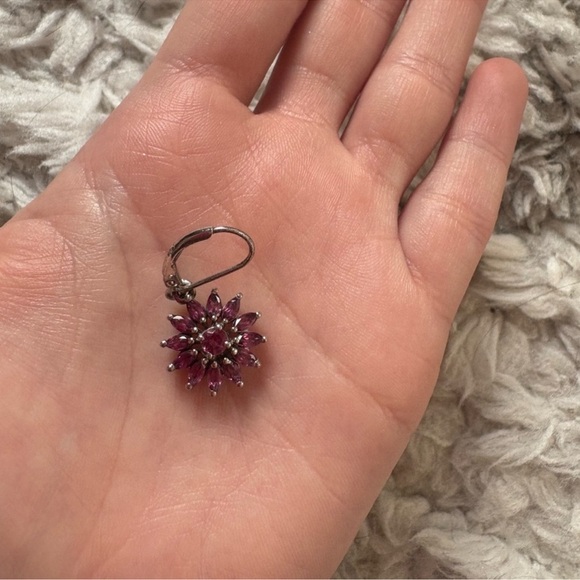 Orissa Rhodolite Garnet Floral Earrings 925
Sterling Silver | Statement Dangle | - Picture 5 of 7